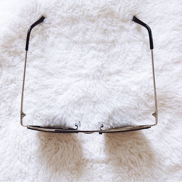 Leo Silver Polarized Sunglasses - Picture 6 of 15